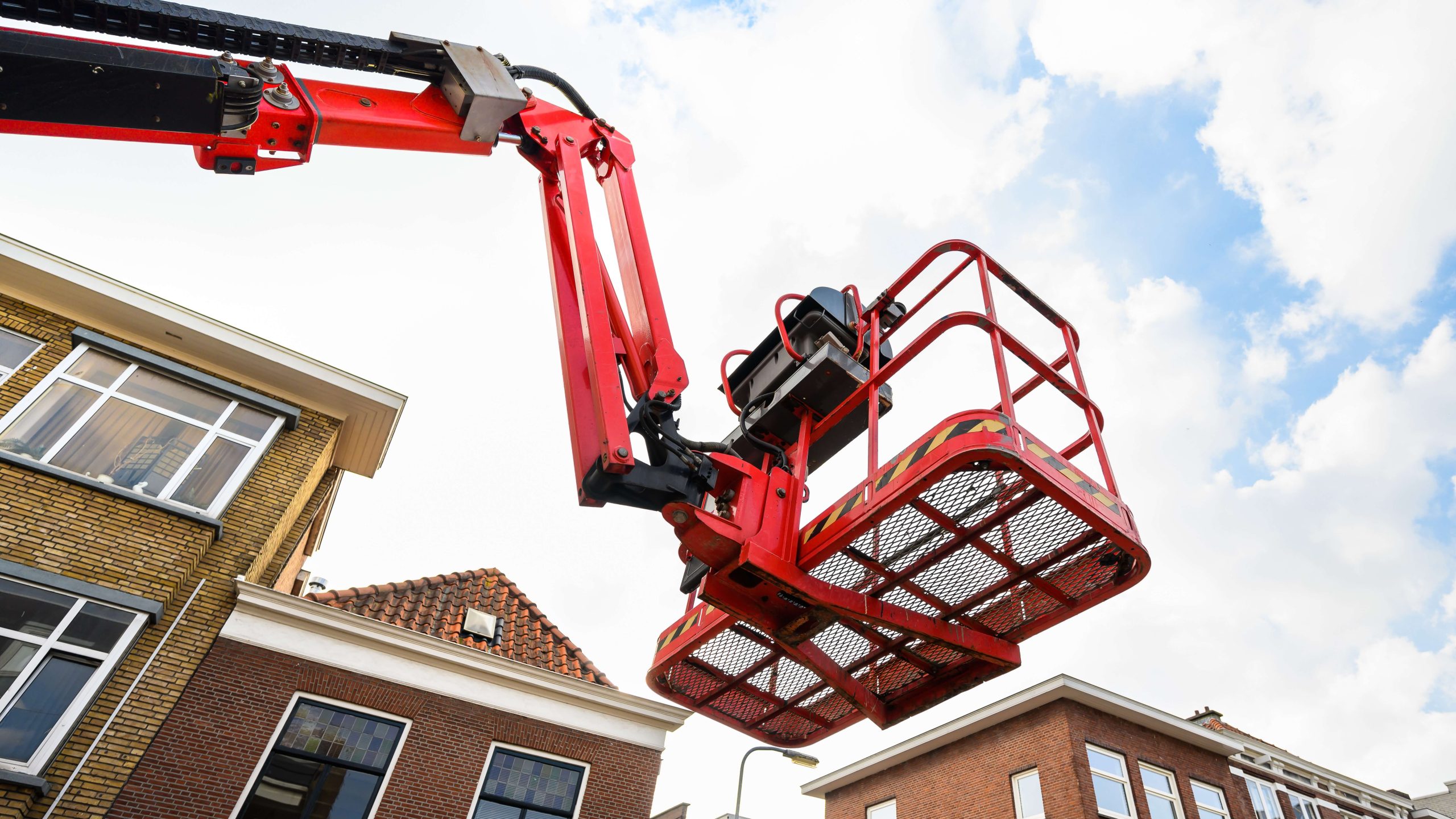 aerial-work-platform-for-city-communication-repair-2025-03-08-07-21-07-utc